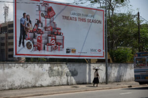 Click to enlarge: Treats this Season [f/5.6, 1/1250 sec, 50mm-e, ISO 200, Sony A700]