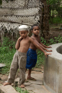 Click to enlarge: Veddukkadduveli Boys [f/5.6, 1/160 sec, 55mm-e, ISO 200, Sony A700]