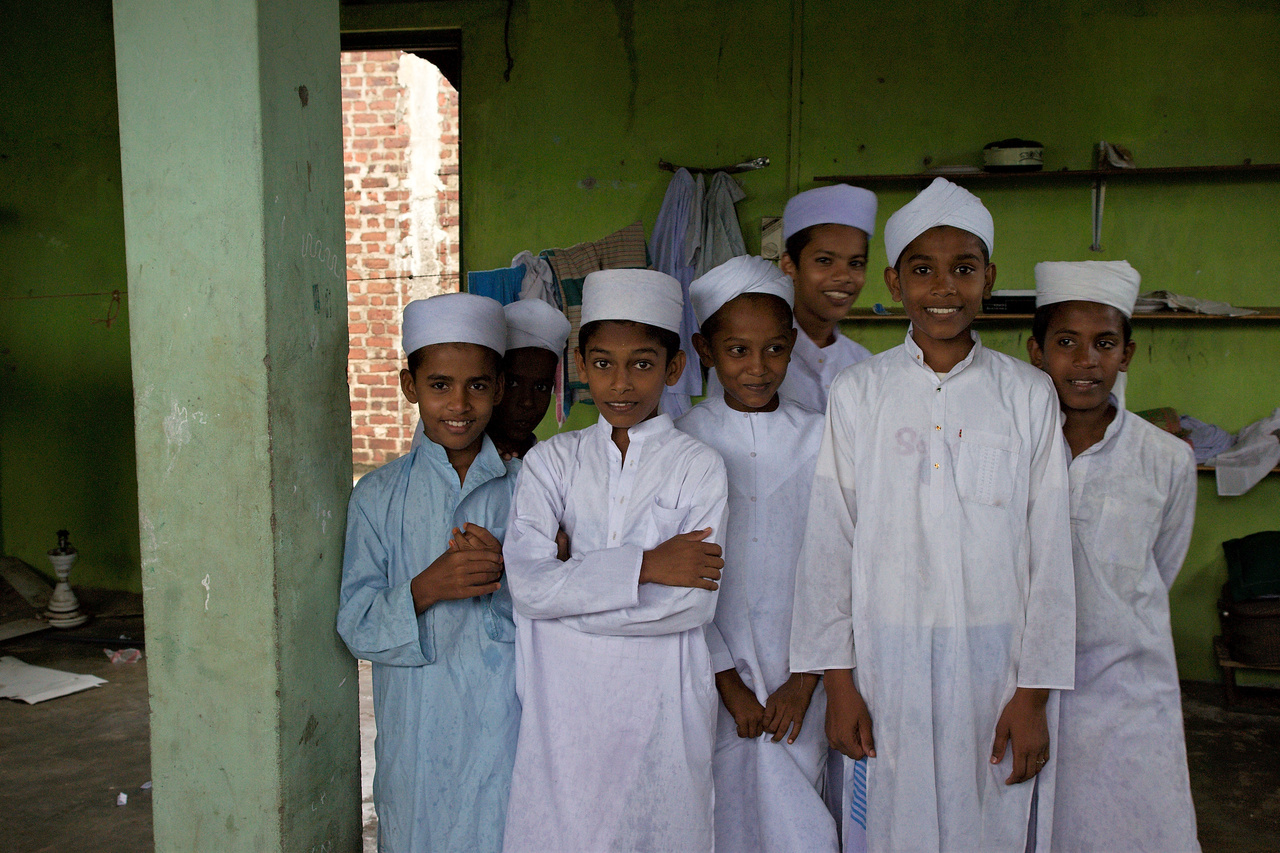 Muslim Students, Kalmunai 2. Tagged with