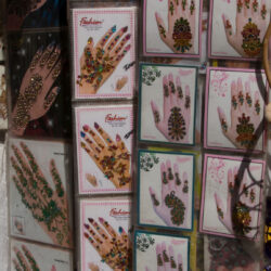 Click to enlarge: Hand Decoration [f/16, 1/400 sec, 22mm-e, ISO 200, Sony A700]