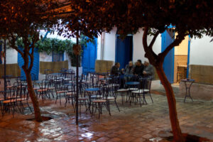 Click to enlarge: Couleurs Du Maghreb VIII [f/2, 1/25 sec, 28mm-e, ISO 800, Sony A700]