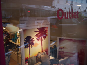 Click to enlarge: Illusion Outlet [f/1.7, 1/320 sec, 40mm-e, ISO 160, DMC-G3]