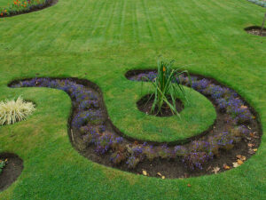 Kylemore Victorian Garden 2: <br />Patterns On The Lawn
