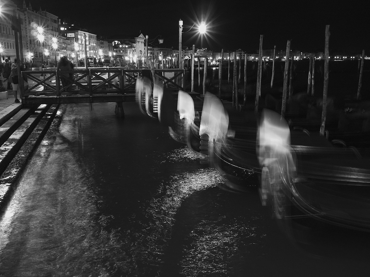 Dancing Gondolas