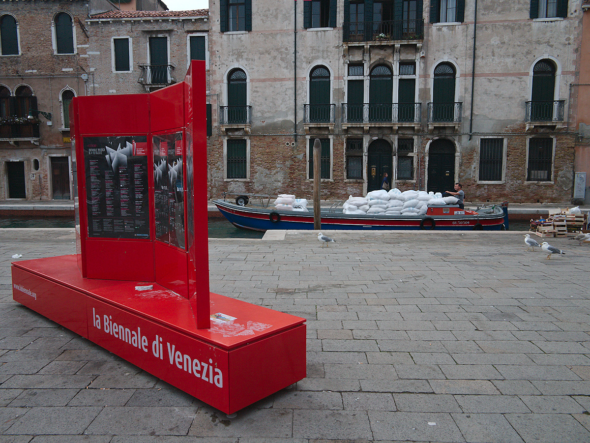 Biennale Ad