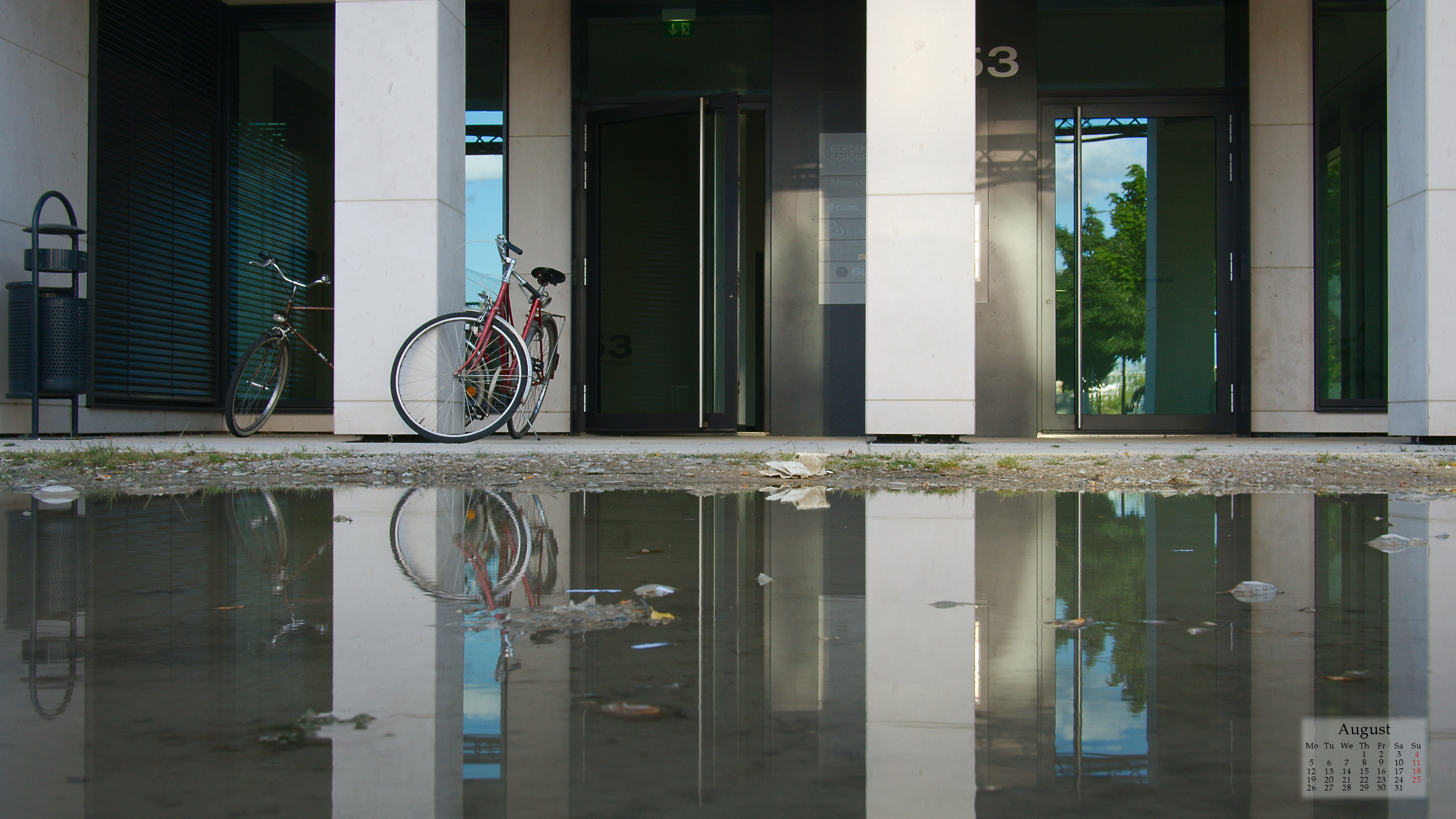 Summer In The City: August Wallpapers