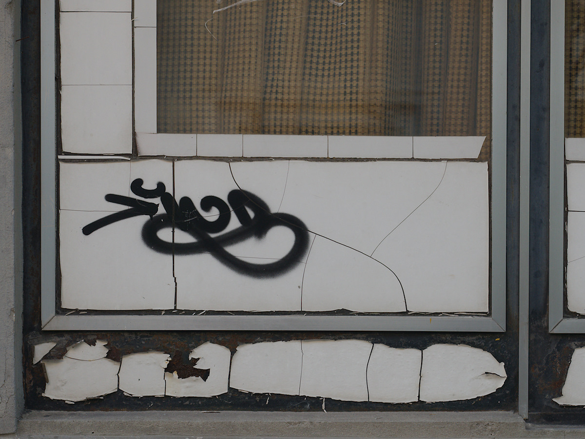 Tagged Window Frame
