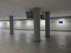 To The Platform – Zum Bahnsteig