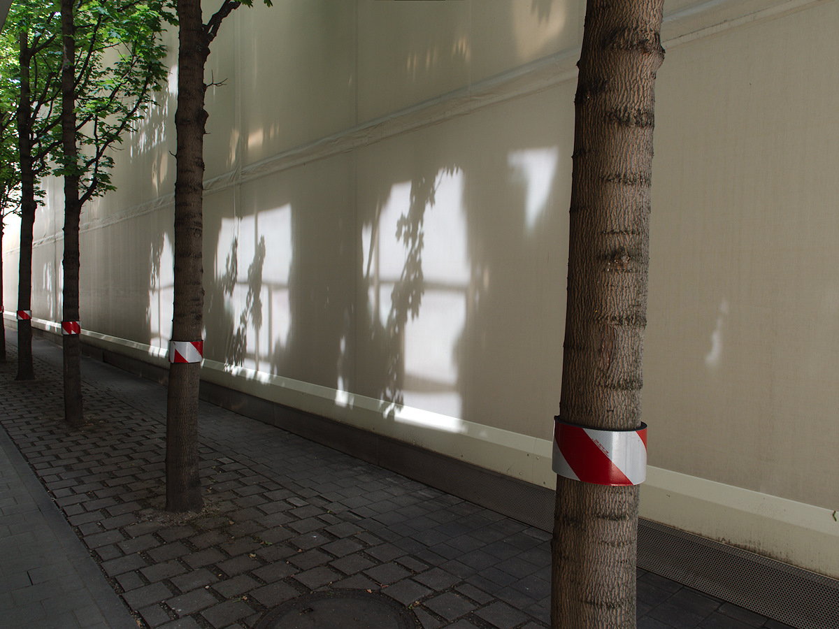 Narrow Alley