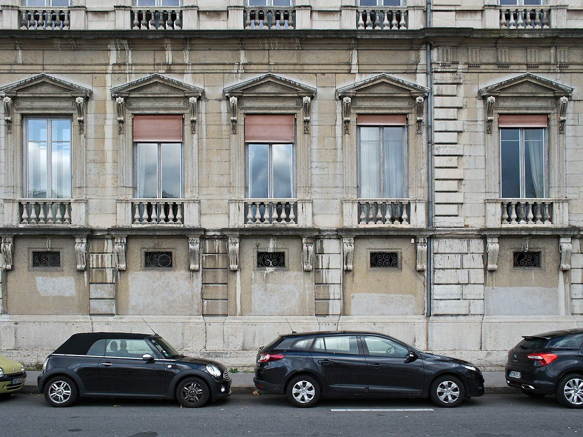 Window Front