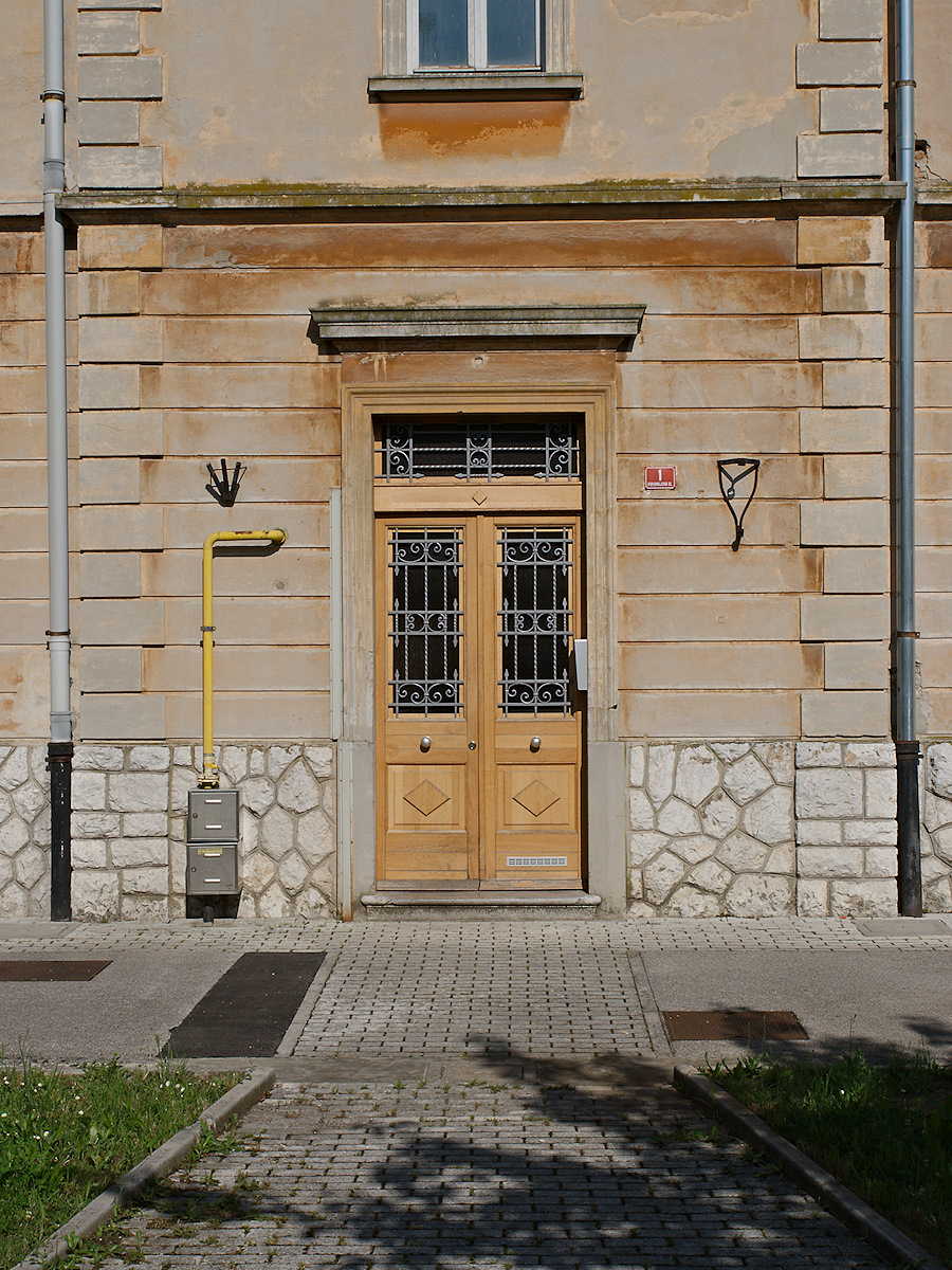 Richly Structured Facade