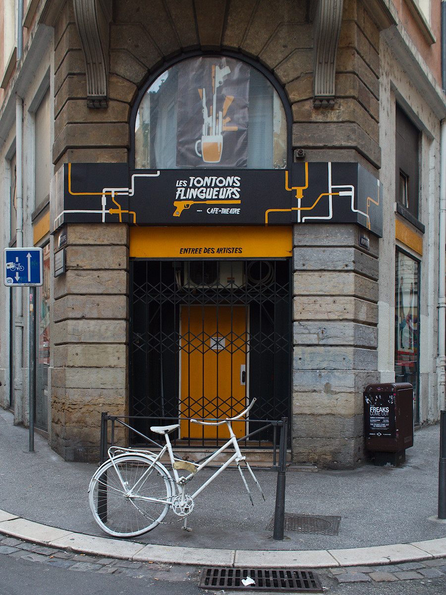 Ghost Bike / LES TONTONS FLINGUEURS – updated