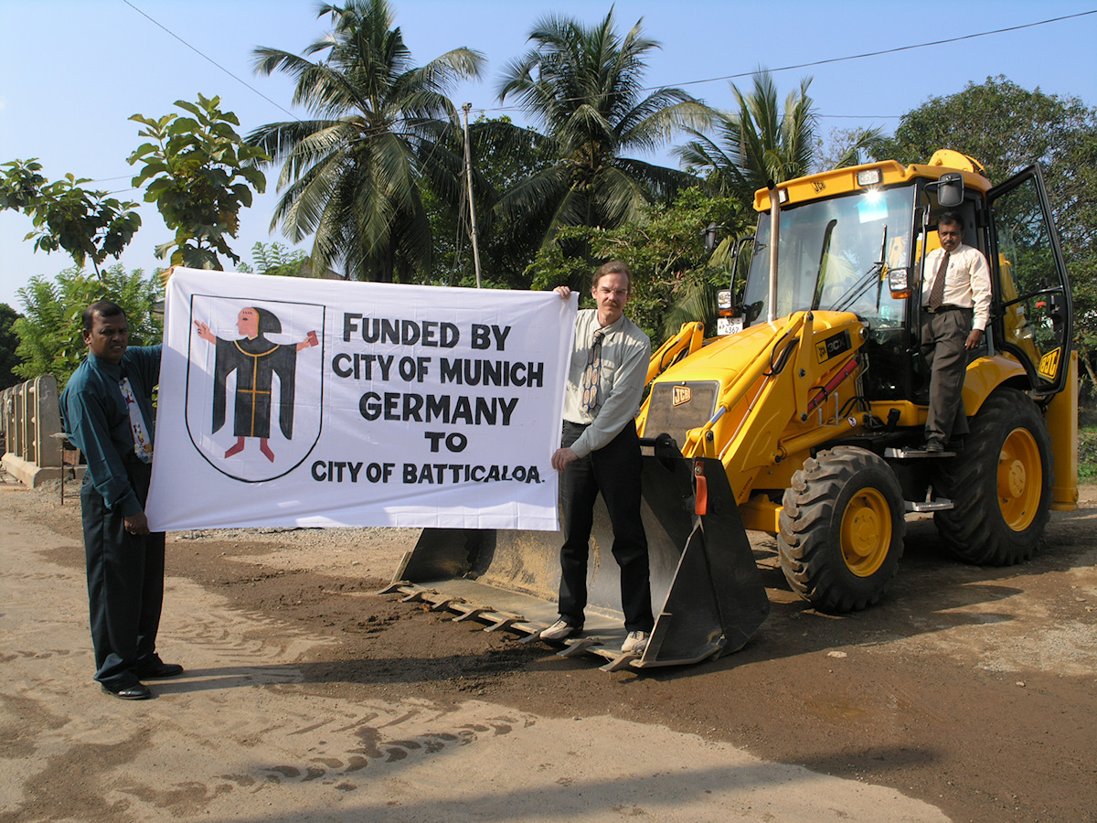 Loader For Batticaloa. Tagged with Orte/Sri Lanka/Colombo