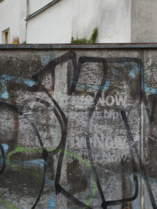 ..ive Now / ..gister Now