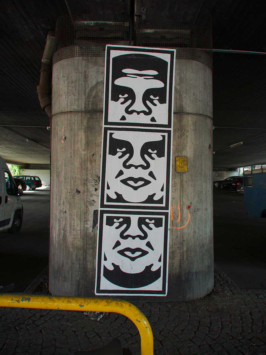 3 Faces