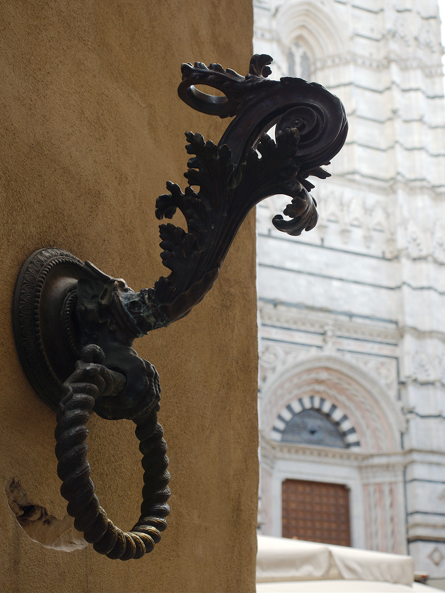 Ring on the Wall