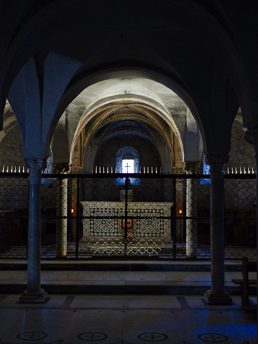 Crypta