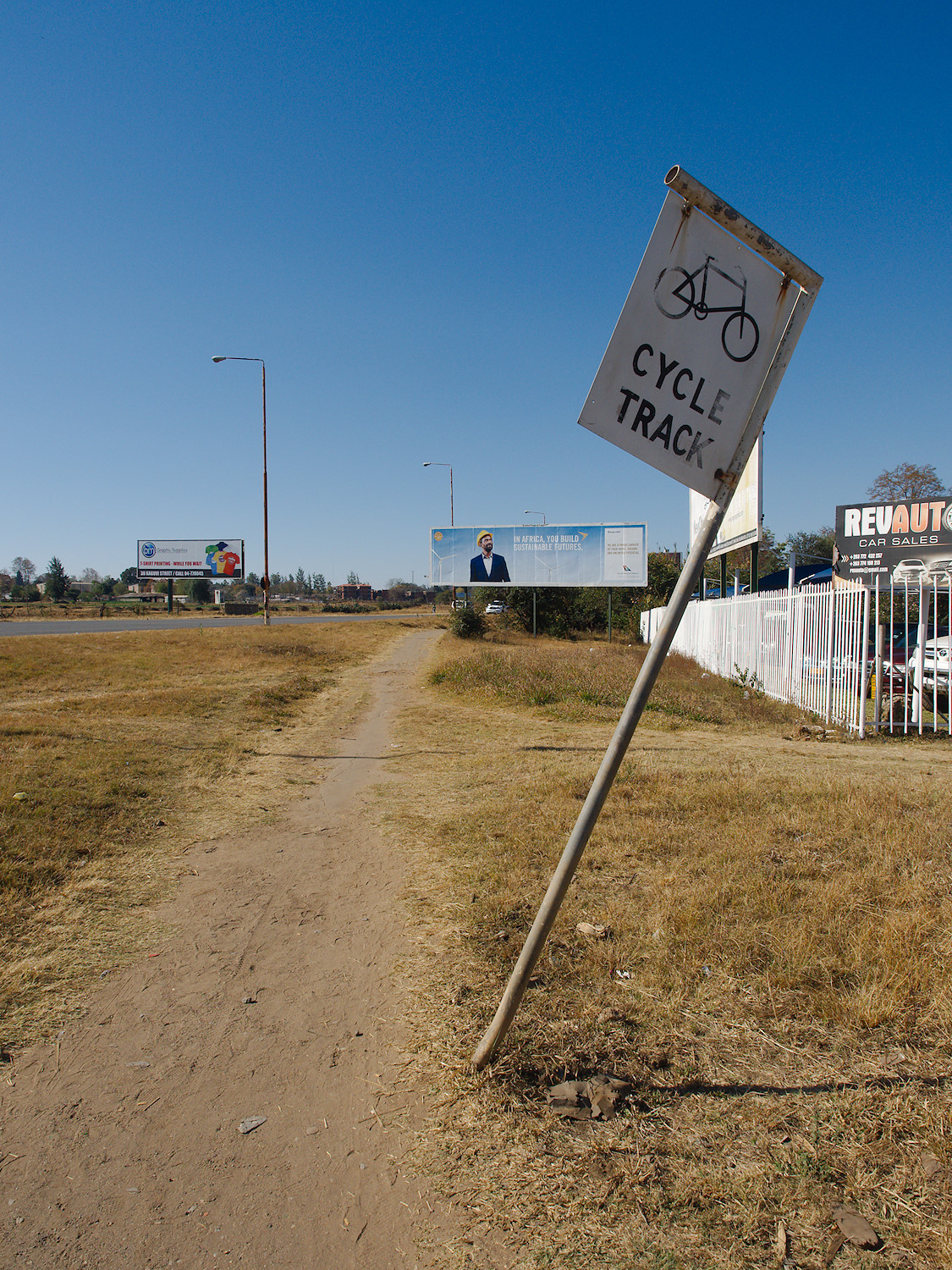 CYCLE TRACK