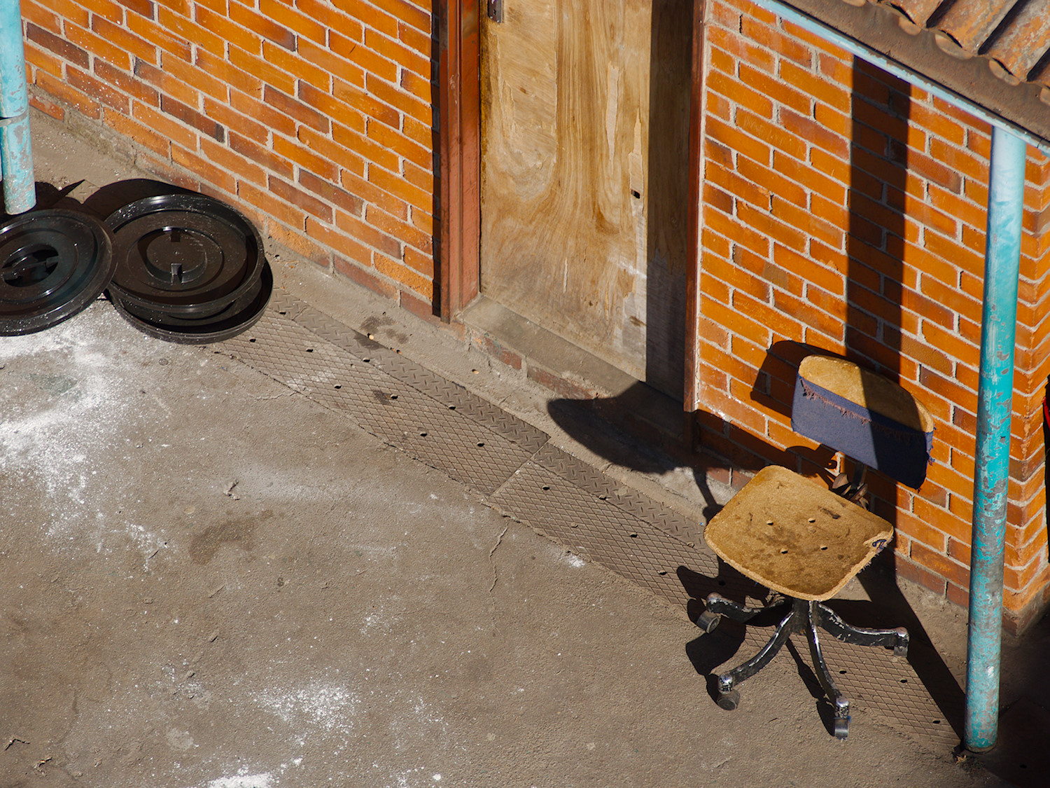 Chair, Tyres