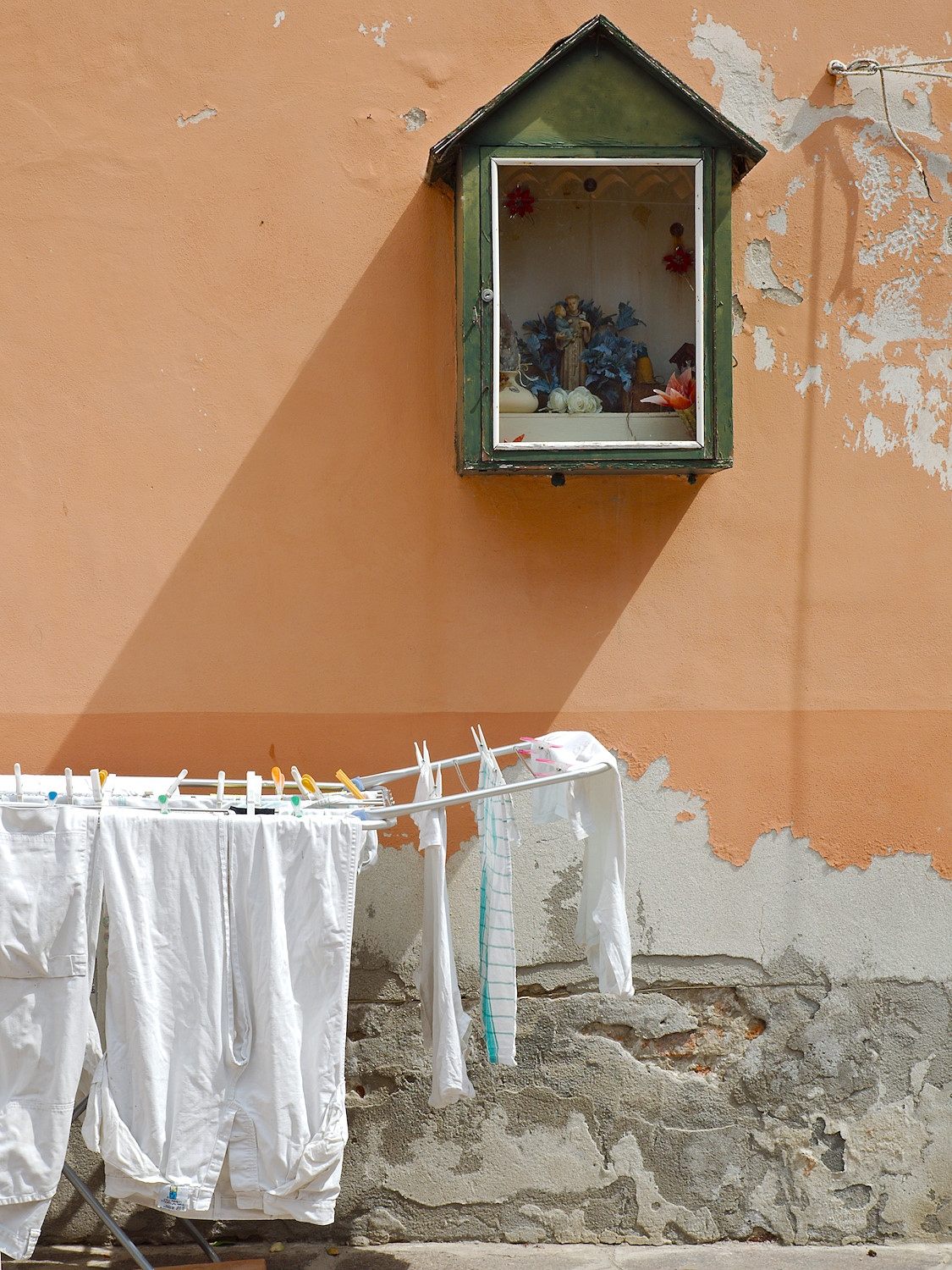 Laundry and Shrine