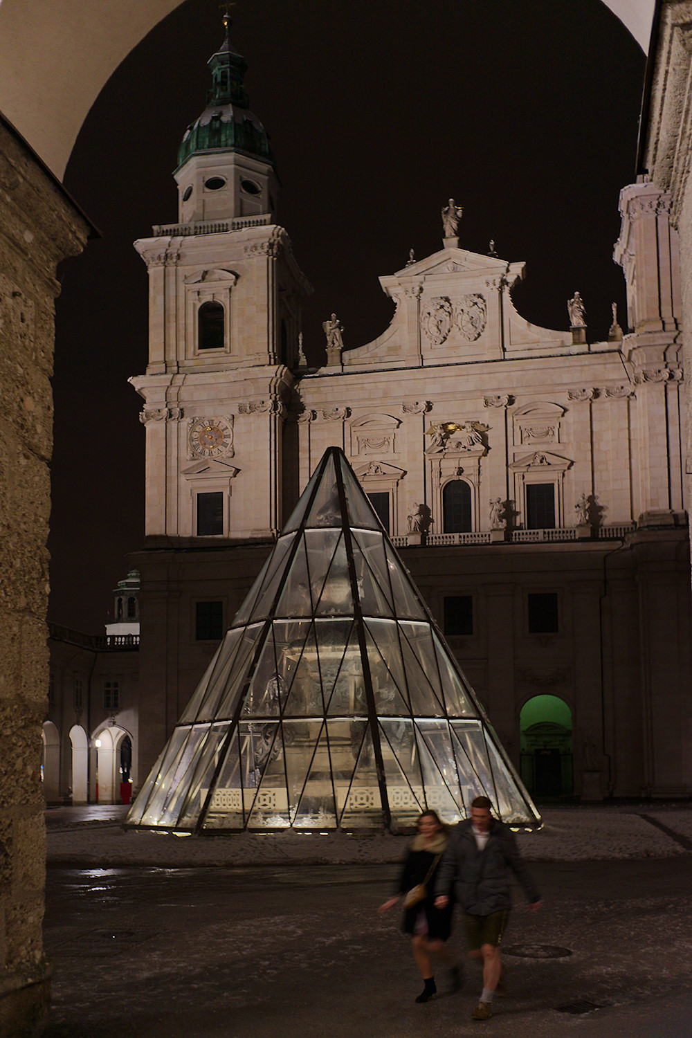 Covered Fountain and Cathedral