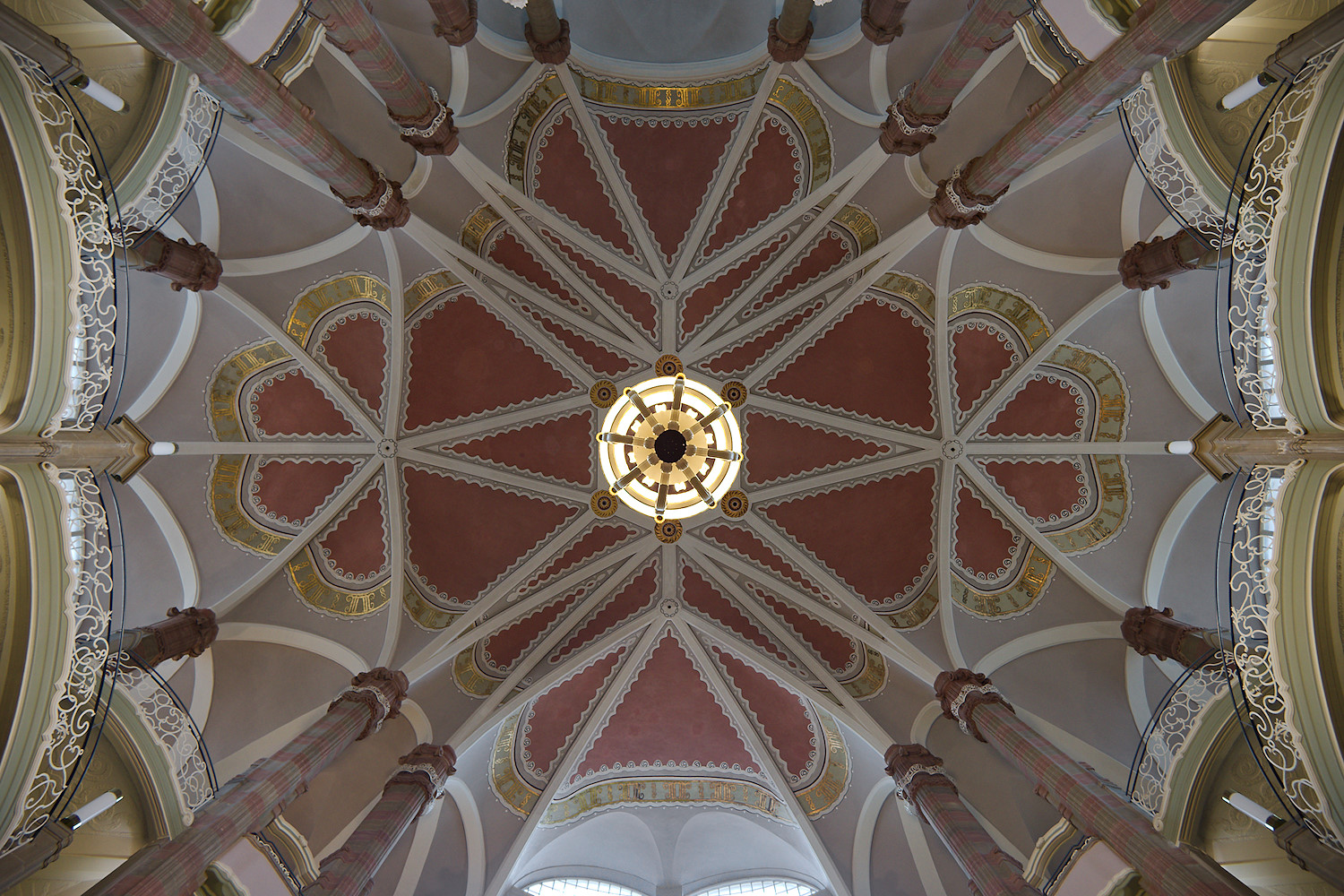 Amtsgericht Ceiling