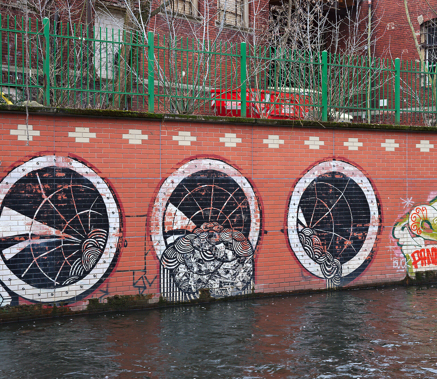 Panke River Side Wall