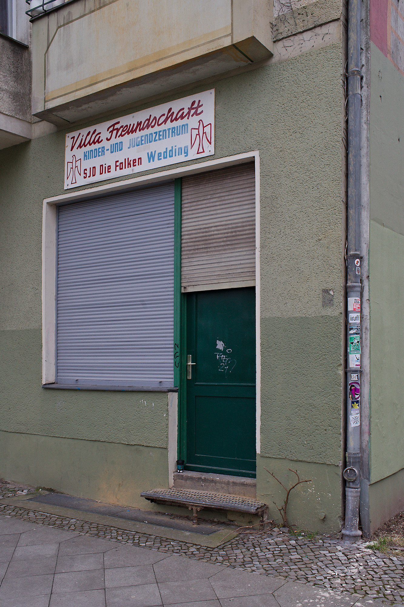 Socialist Youth – Closed