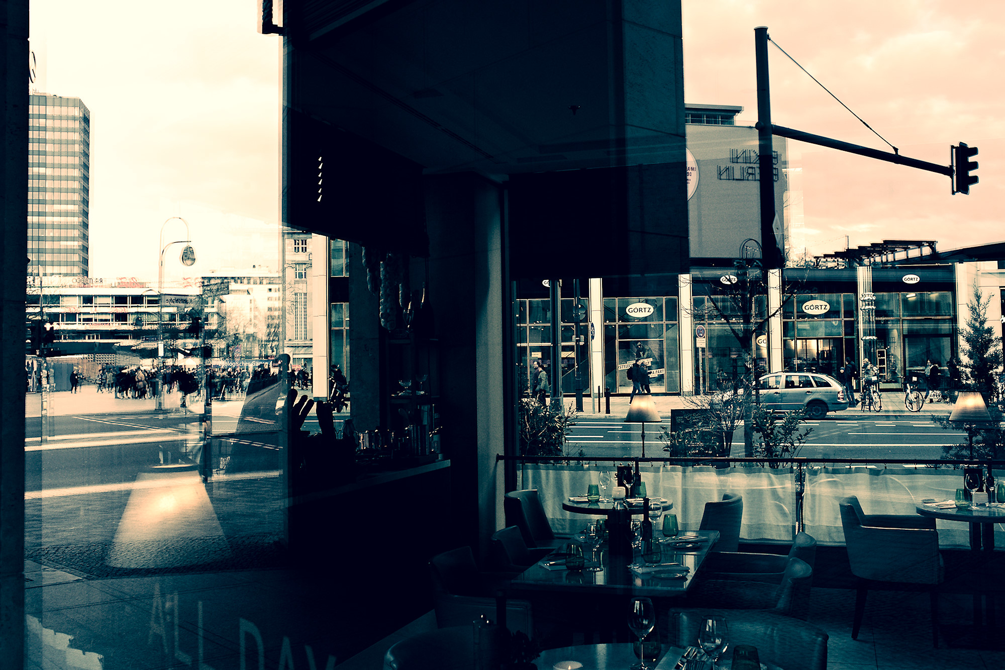 See Through Restaurant