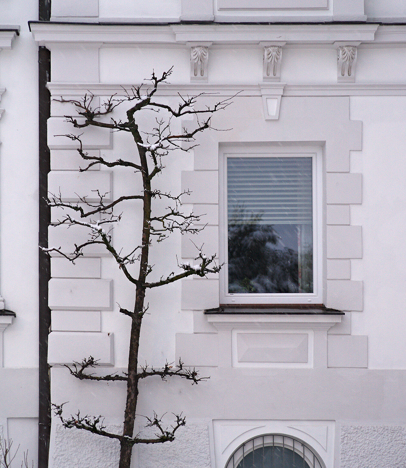 Almost Black & White