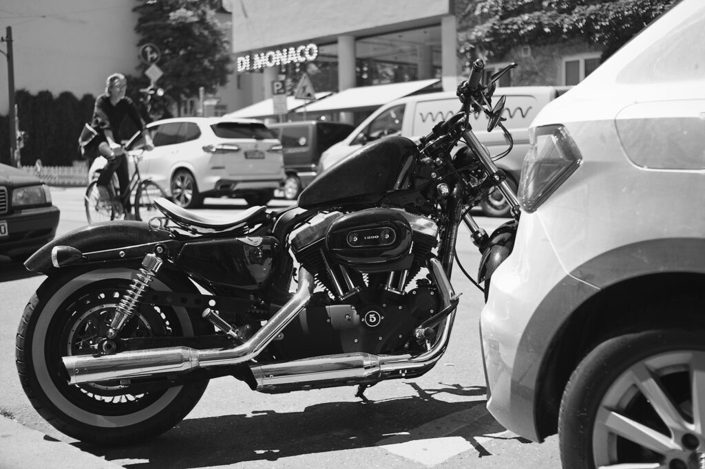 Wheels, Müllerstraße 4-6, Munich, geotagged, Black & White, Pentax-M 2.8/40mm, Urban