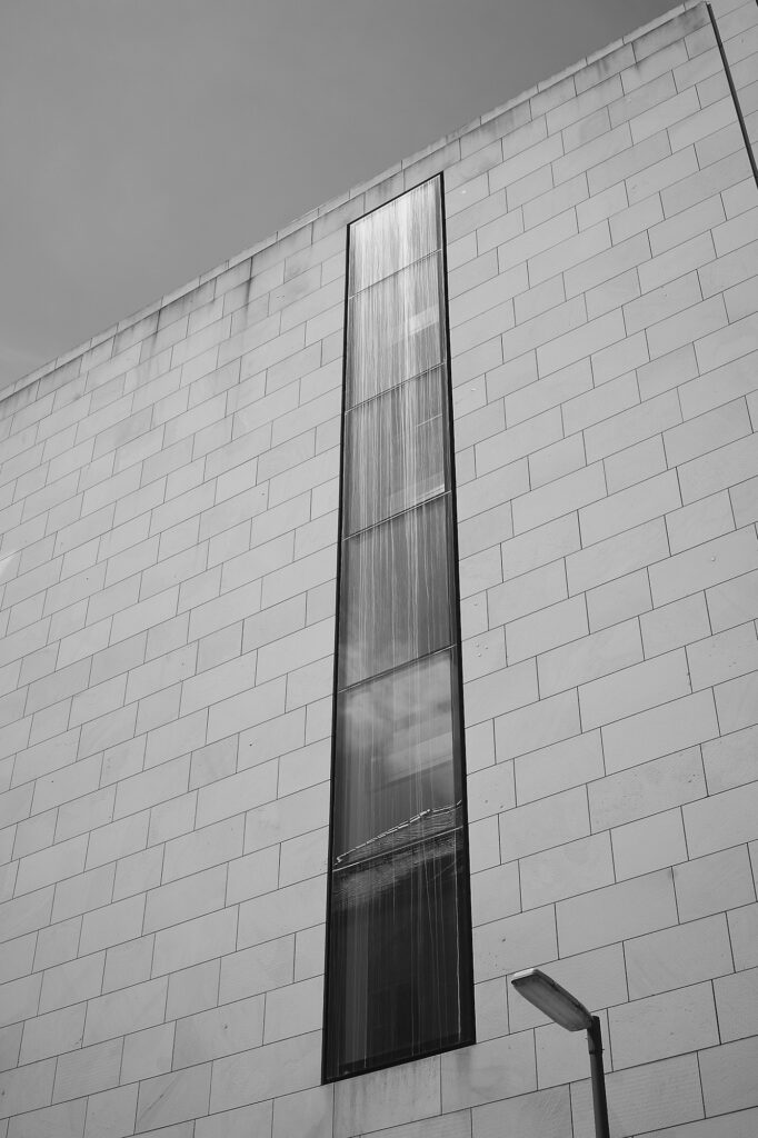 Faceless, Kapellenstraße 4, Munich, geotagged, Architecture, Black & White, Urban