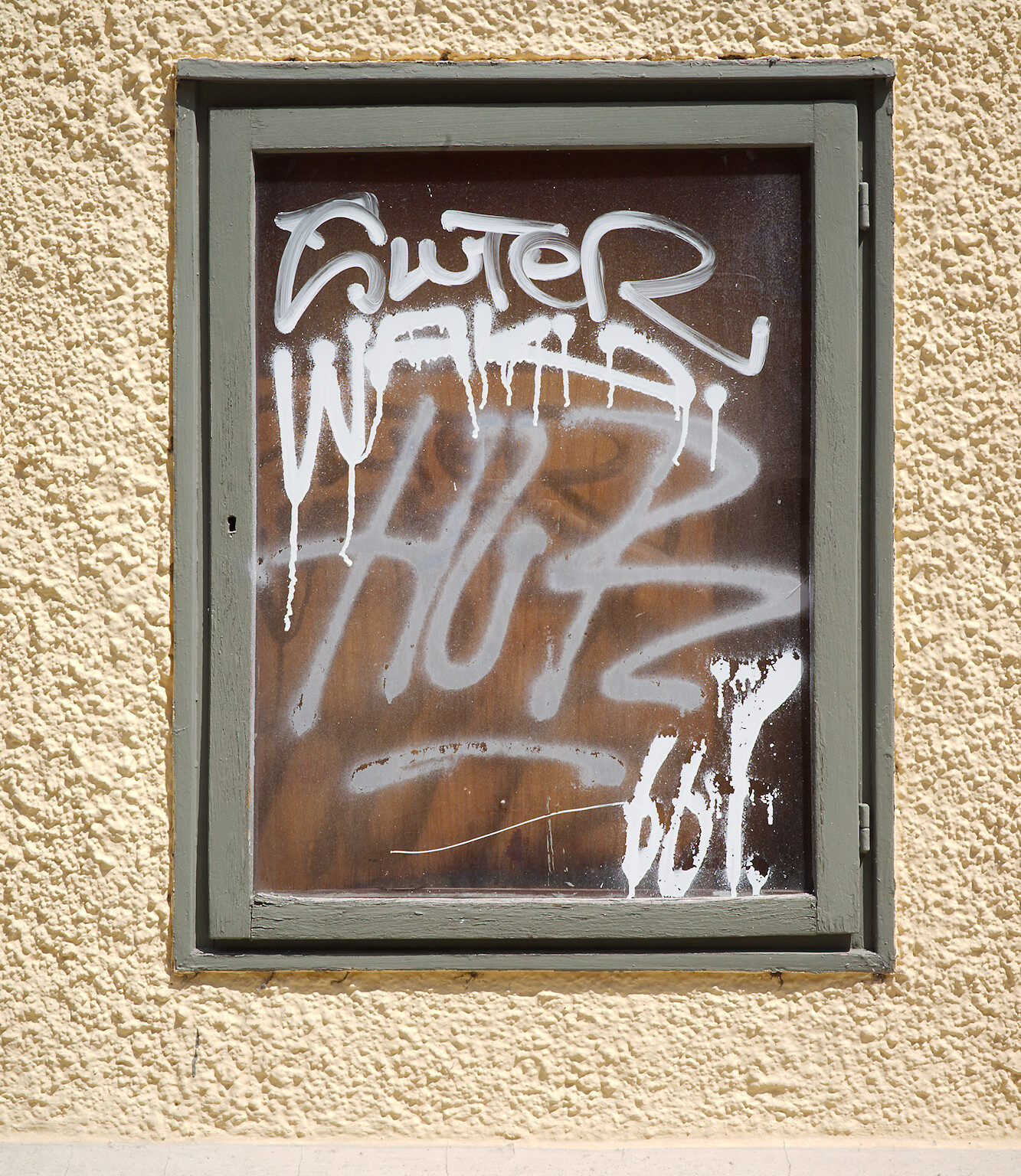 Micturating Taggers