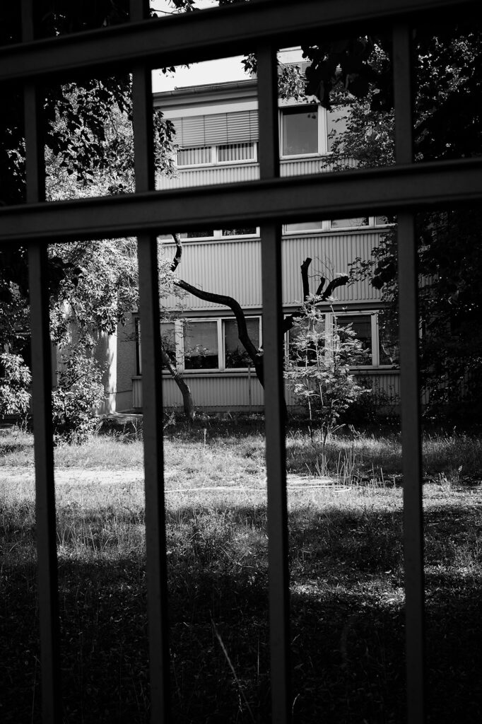 Trunk, Schnellerstraße 138, Berlin, geotagged, Black & White, Common Places, Urban