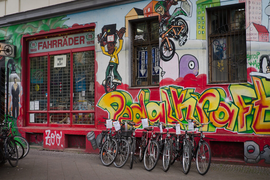Pedal Power, Skalitzer Straße 70, Berlin, geotagged, Common Places, Graffiti, Urban
