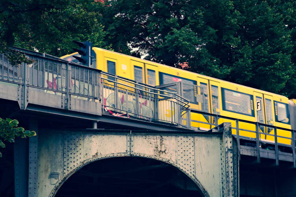 Public Transport, Schöneberger Ufer 5, Berlin, geotagged, Common Places, Urban