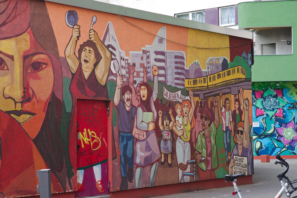 The Racists's Nightmare, Skalitzer Straße, Berlin, geotagged, Common Places, Graffiti, Pentax-M 2.0 85mm, Urban