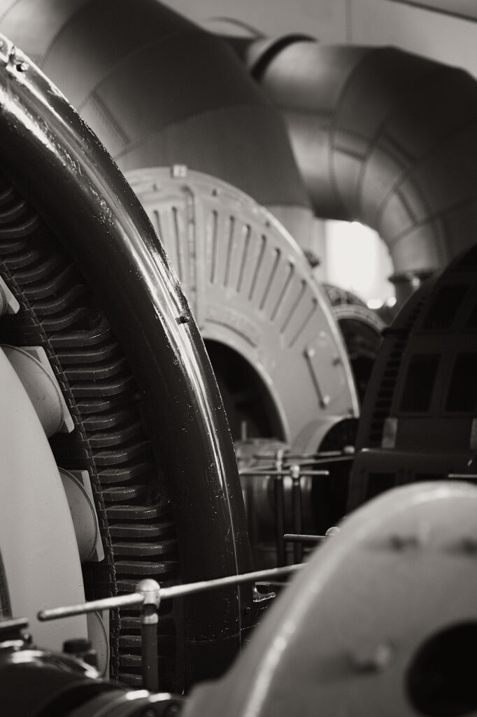 Arcs, Saalachkraftwerk, Thumseestraße, Bad Reichenhall, geotagged, Black & White, Urban