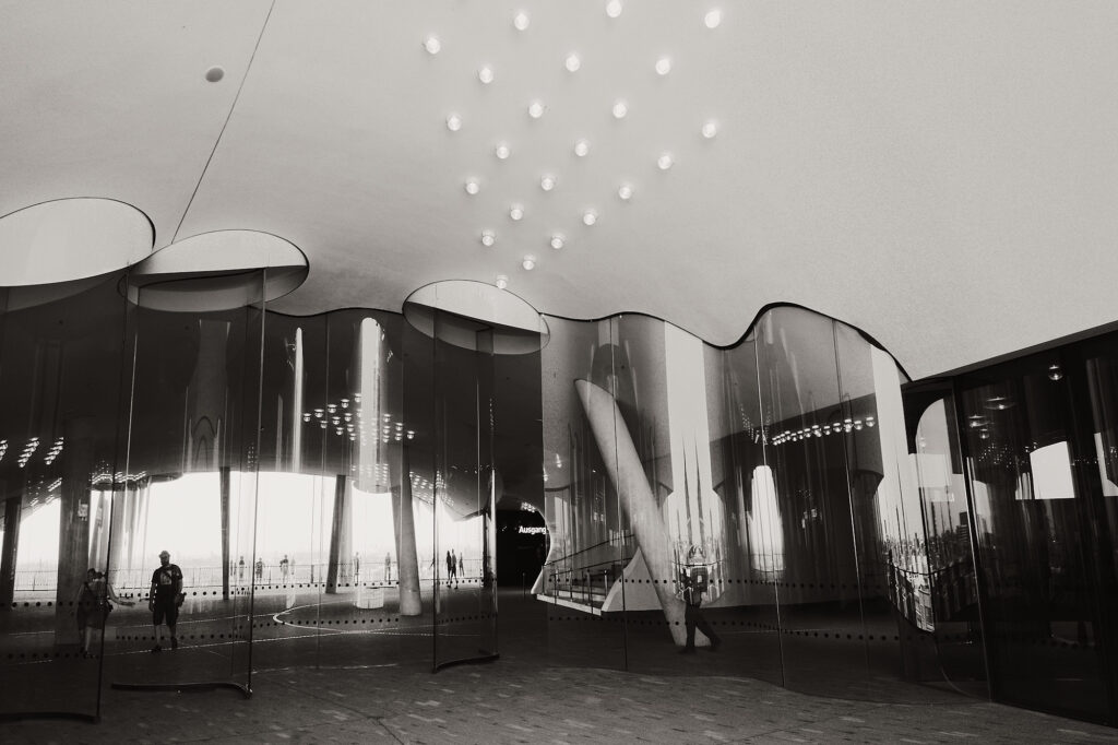 A wavy Affair, Elbe Philharmonic Hall, Hamburg, geotagged, Black & White, Common Places, Elbphilharmonie, Urban