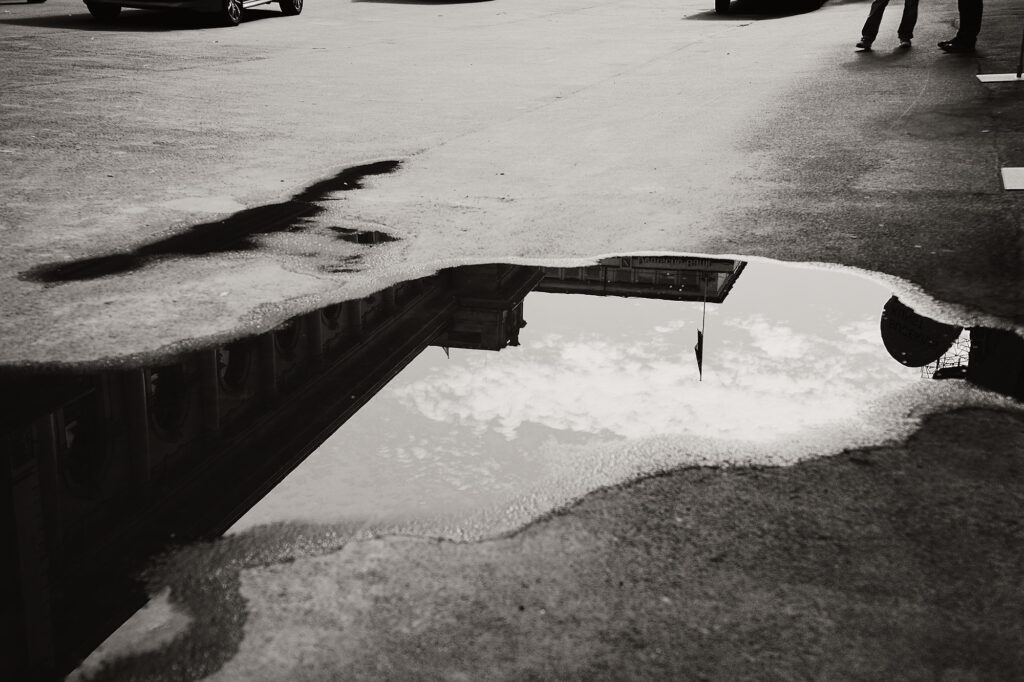 Bright Sun, Dark Shadows, Adolphsplatz 1, Hamburg, geotagged, Black & White, Common Places, Urban