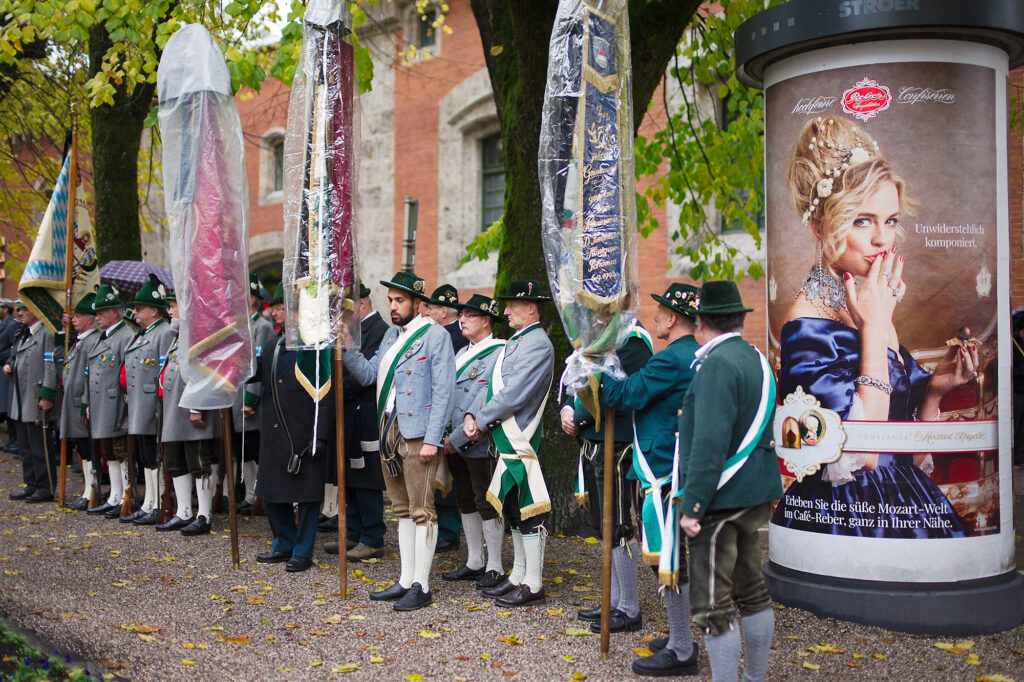 Irresistible, Unterer Lindenplatz, Bad Reichenhall, Advertisements, Tradition, Urban