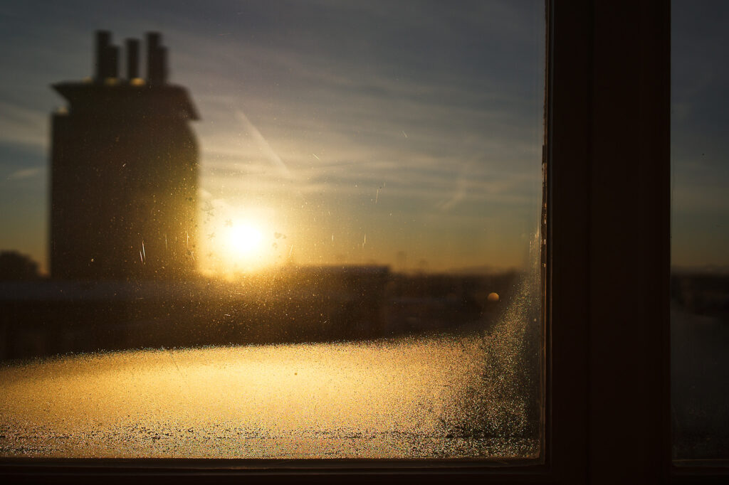 Anticipated Nostalgia XVIII - Dewdrops like Diamonds, Blumenstr., Munich, Backlight, Sunrise, The Seven, Urban