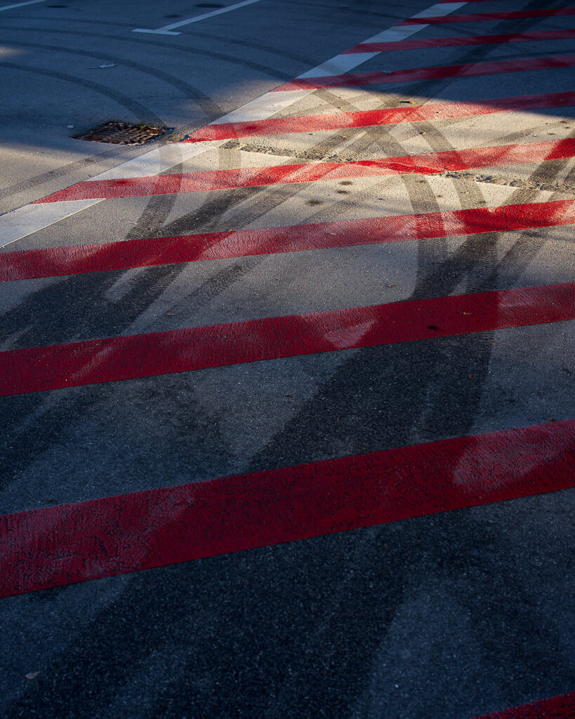 Striplight and Markers, Heilingbrunnerschule, Bad Reichenhall, Urban