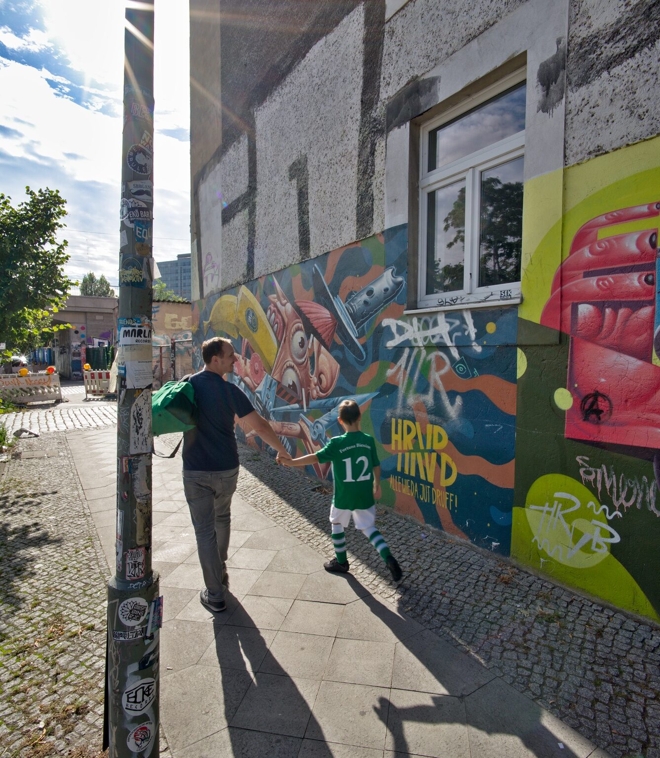 Along a tagged Wall