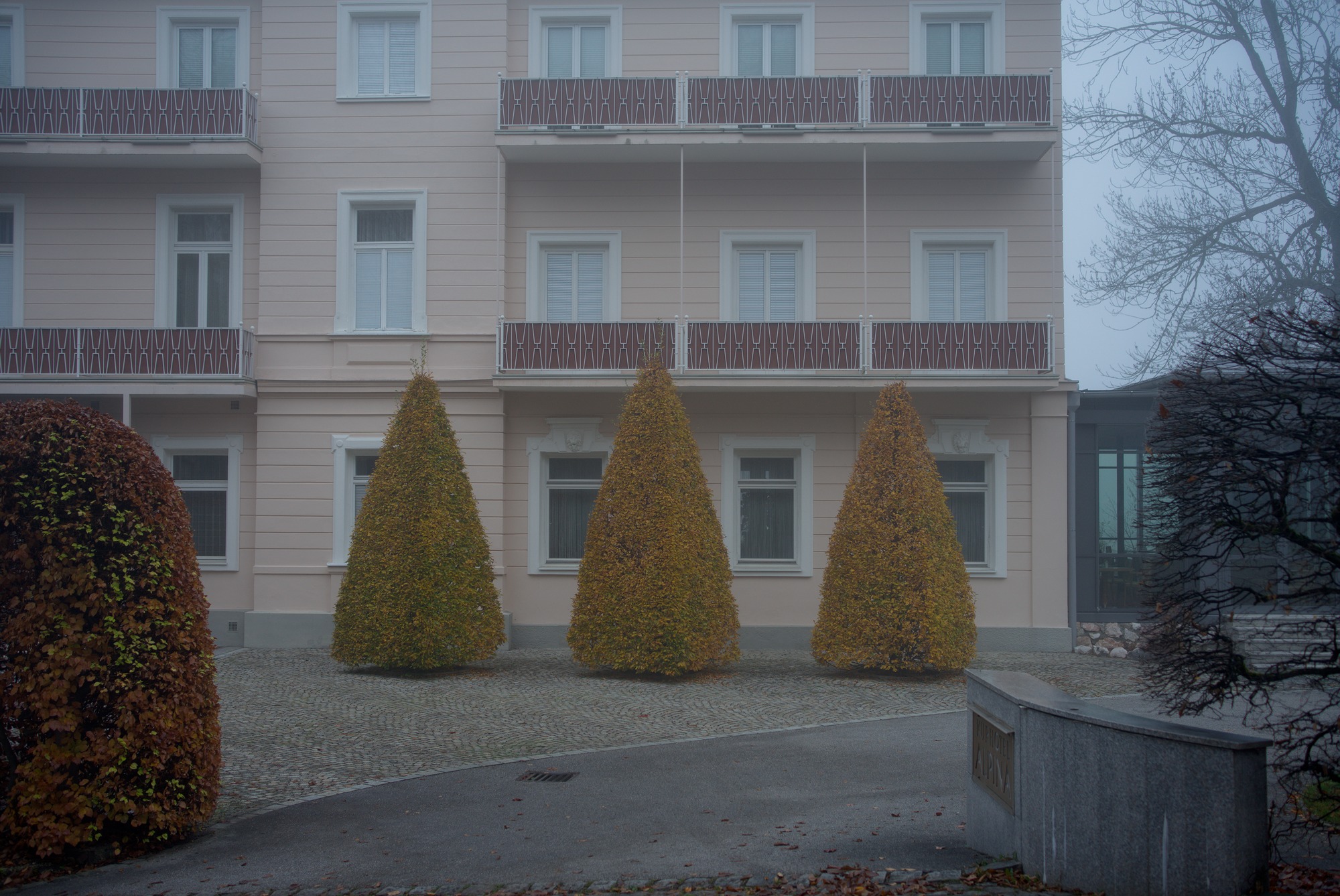 Three Sisters, again