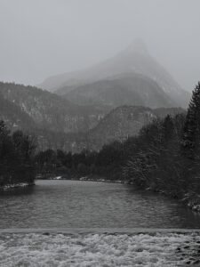 Snow coming in