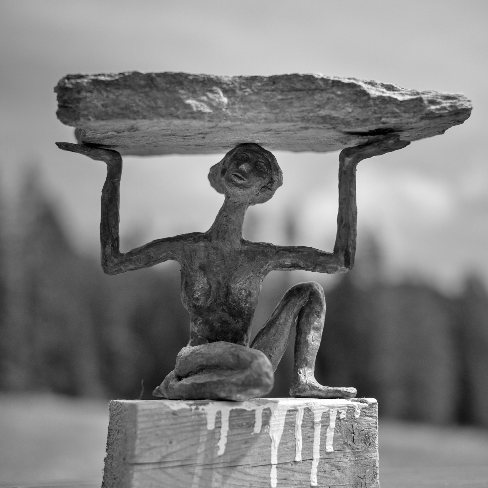 Karyatide by Helmut Erben