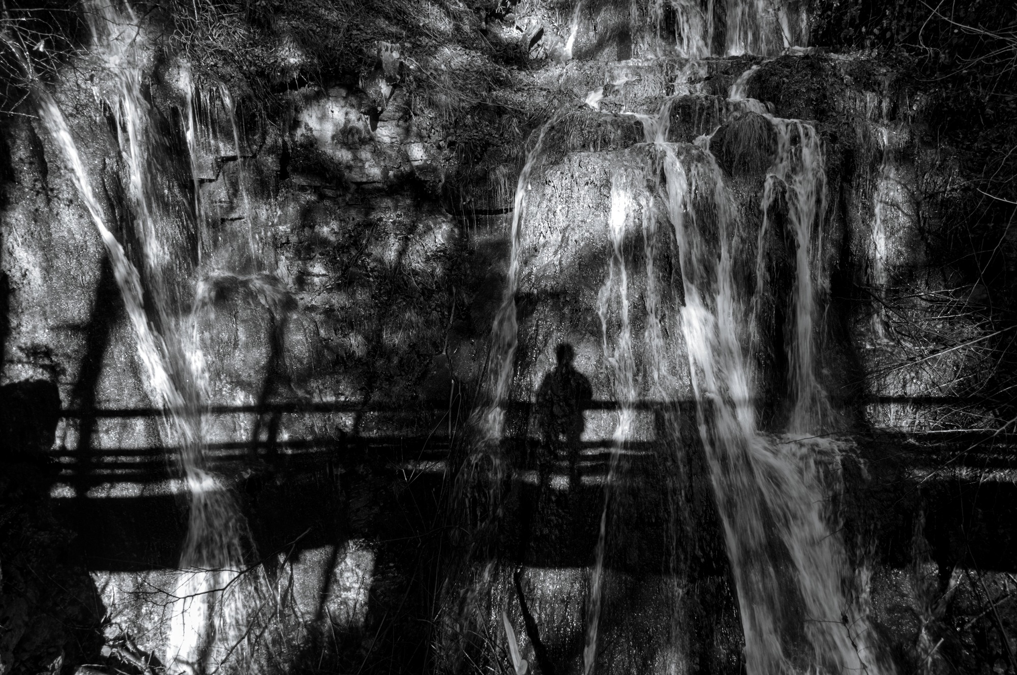 Panta rhei – Light and Shadows