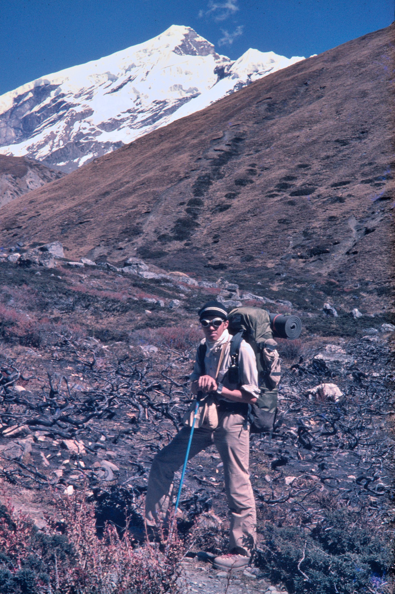 Approaching Thorong La