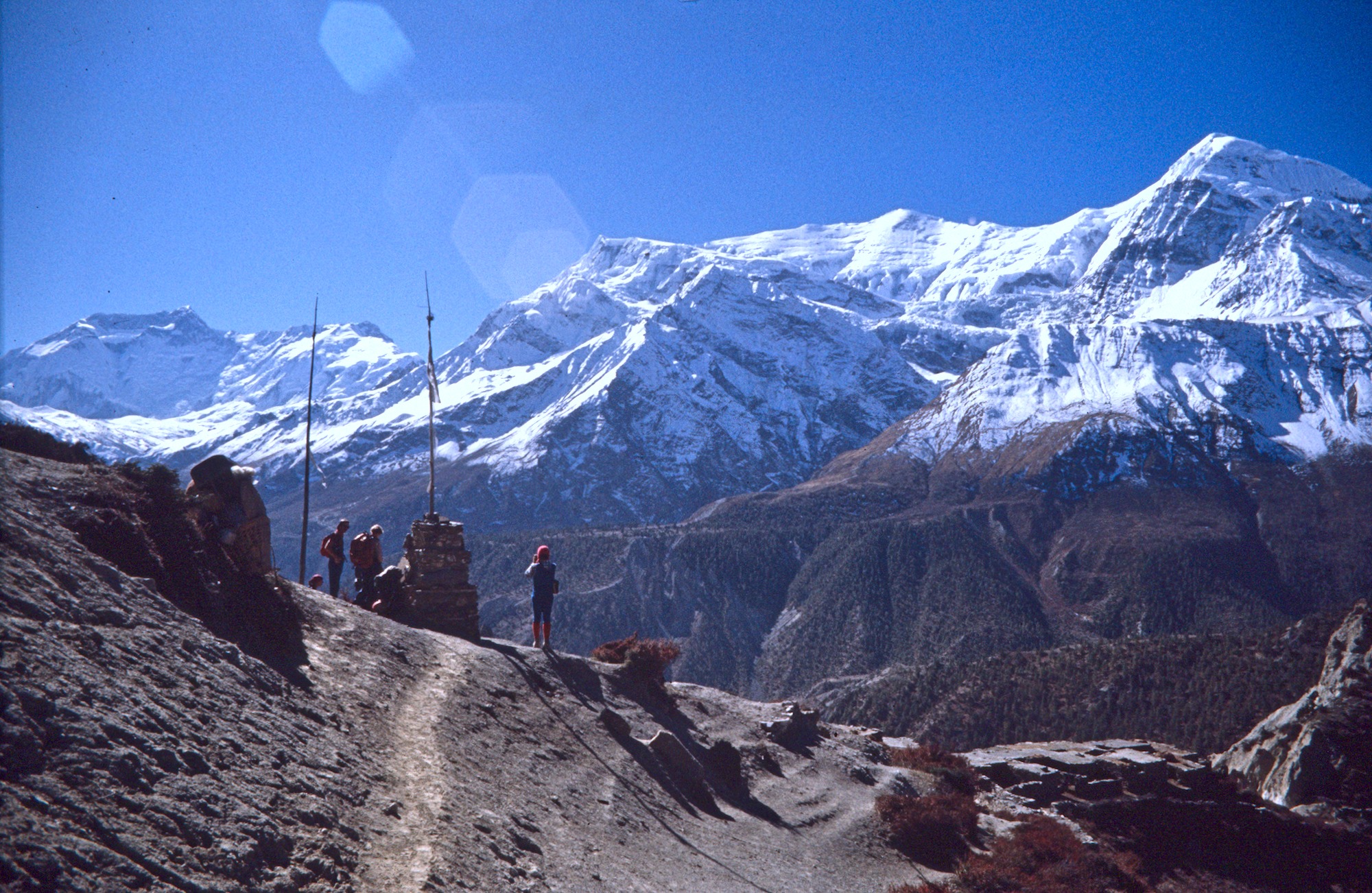 Approaching Thorong La II